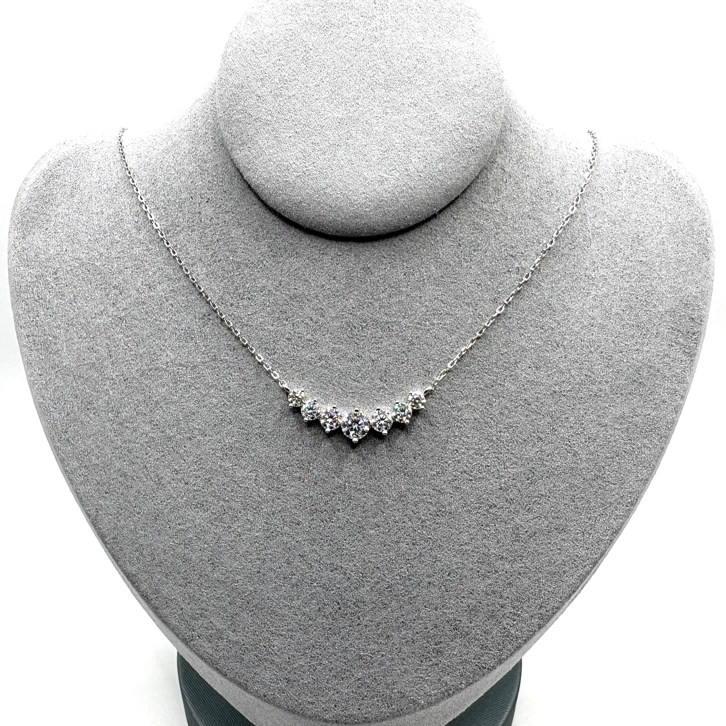 1.7ct Graduated Moissanite Pendant