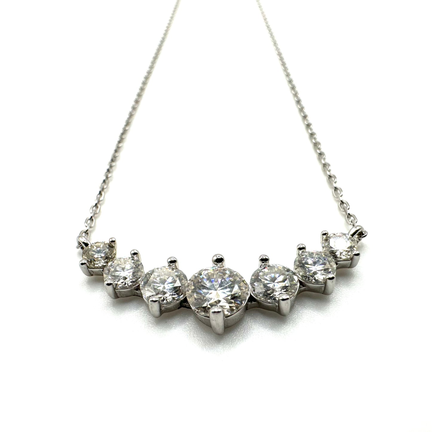 1.7ct Graduated Moissanite Pendant